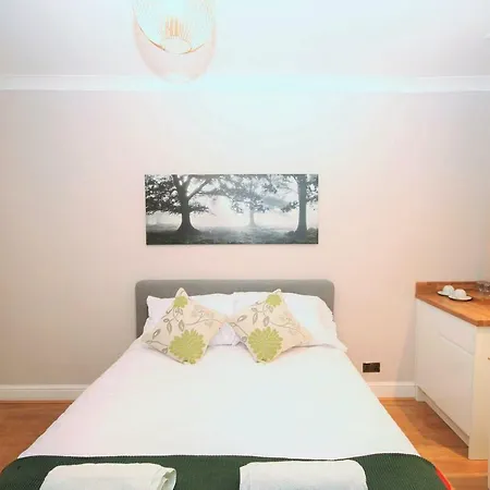 Brick Lane Guest House-3